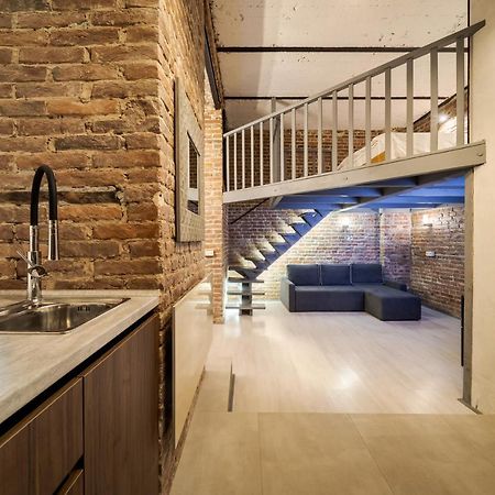 Lesi Apartment With Terrace リヴィウ エクステリア 写真